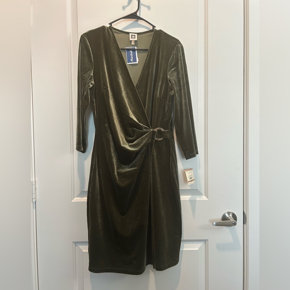 Anne Klein Velvet Twist-Knot Sheath Dress in Olive Green Size 12